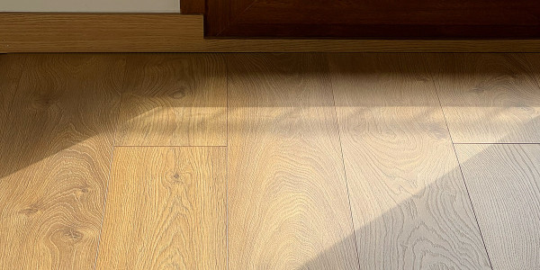 Rehabilitación / Reformas de Pisos el Pla de Santa Maria · Instalación de Parquet, Gres, Porcelánicos y Moquetas